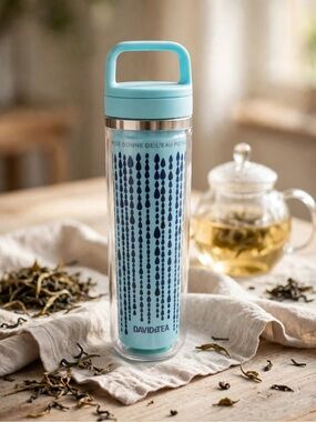 DAVIDsTEA Me to We Baby Blue Insulated Carry Travel Tumbler